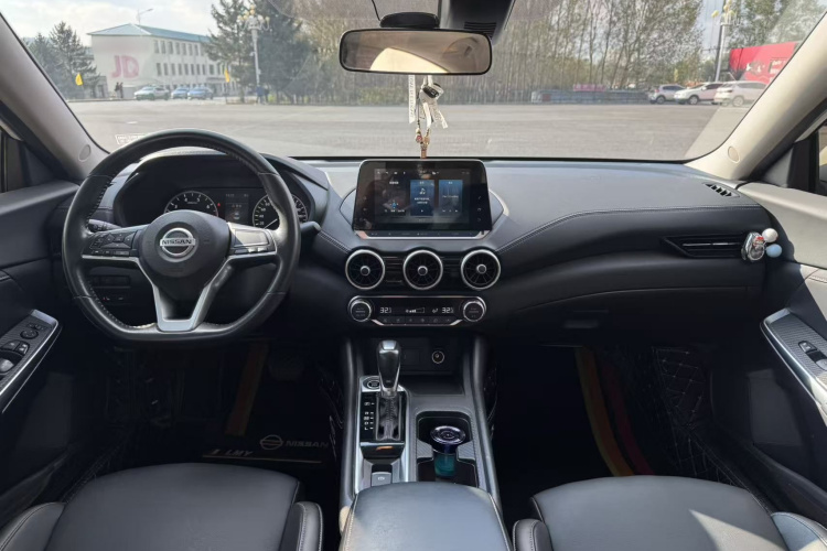 日产 轩逸 2022款 1.6L XL CVT悦享版中控内饰12