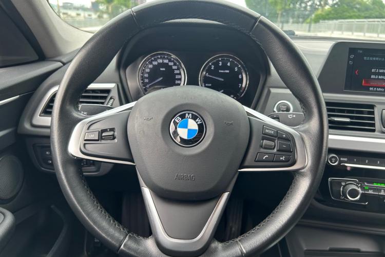 宝马1系 2018款 118i 时尚型局部细节13