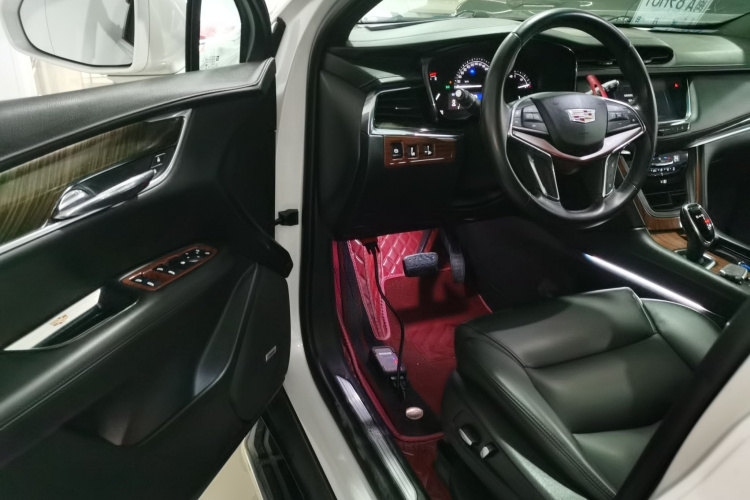 凯迪拉克XT5 2018款 25T 技术型中控内饰7003