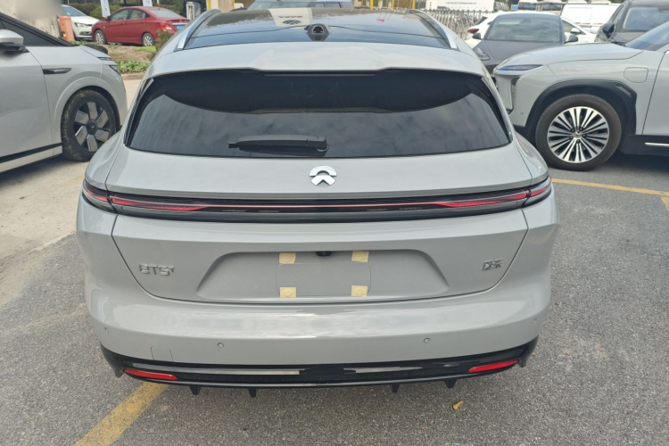 蔚来ET5T 2025款 75kWh Touring车身外观6