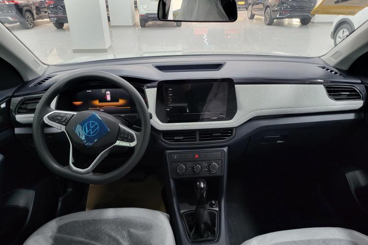 大众 途岳 2025款 新锐 1.5L 锐进版中控内饰7001