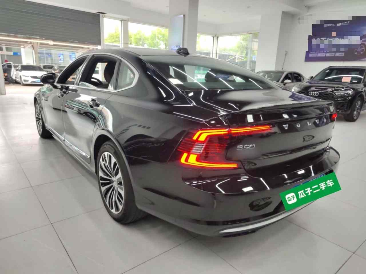 沃尔沃S90 2024款 B5 智逸豪华版(3)