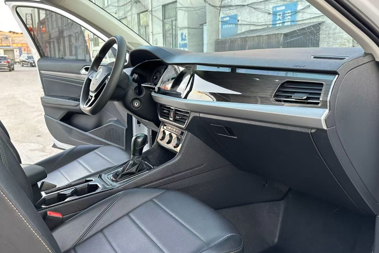 大众 朗逸 2021款 1.5L 自动舒适版中控内饰7002