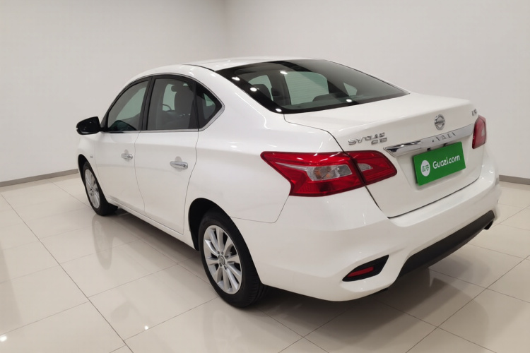 日产 轩逸 2019款 经典 1.6XL CVT豪华版车身外观5