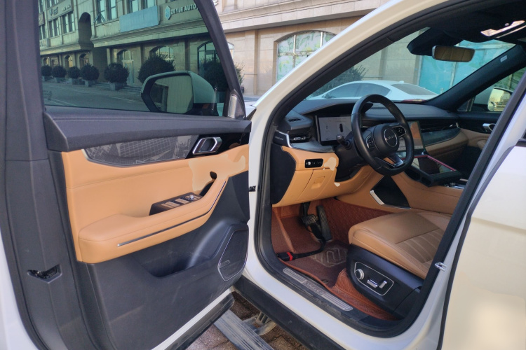 领克09 EM-P 2023款 2.0TD EM-P 远航版PM 七座中控内饰20