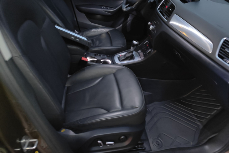 奥迪Q3 2017款 30 TFSI 风尚型局部细节41