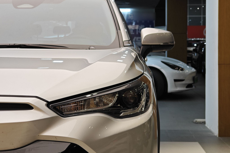 丰田 锋兰达 2023款 2.0L 智能电混双擎 领先版车身外观6005