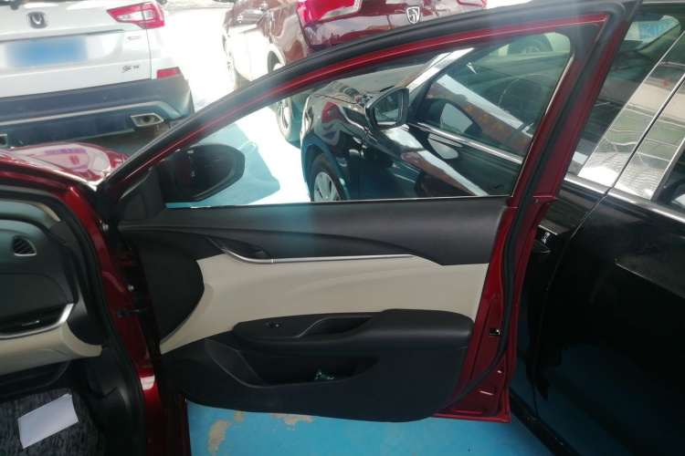 别克 英朗 2021款 典范 1.5L 自动精英型中控内饰7001