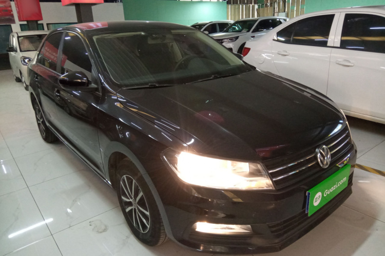 大众 桑塔纳 2016款 1.6L 手动风尚版车身外观3