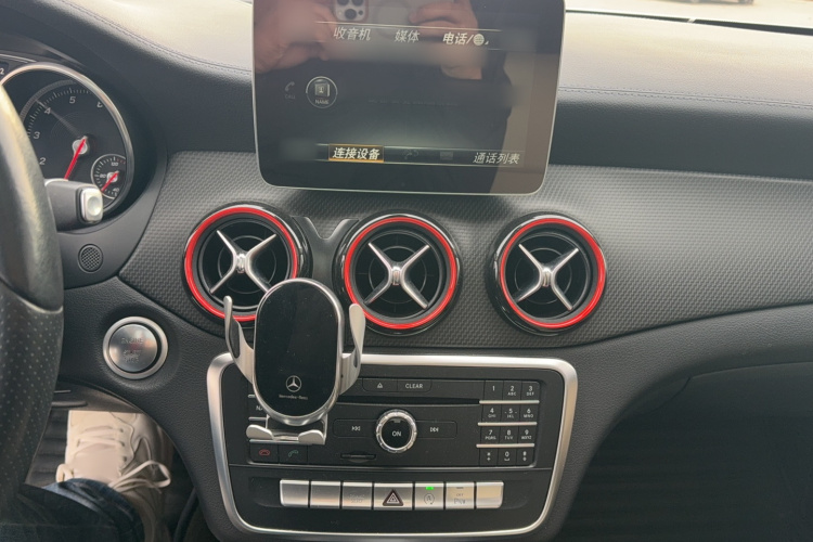 奔驰GLA 2017款 GLA 200 时尚型局部细节16