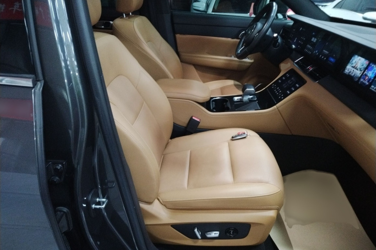 理想汽车 理想ONE 2021款 增程6座版局部细节41