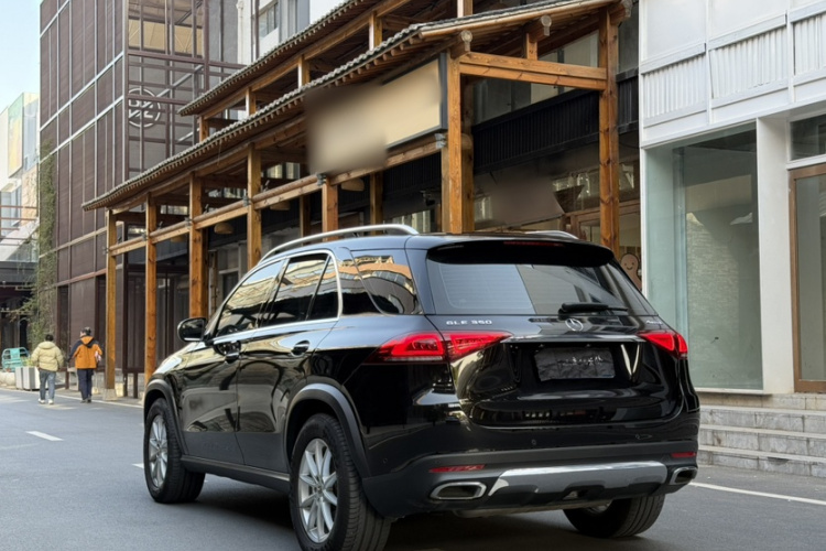 奔驰GLE 2021款 GLE 350 4MATIC 动感型车身外观6007