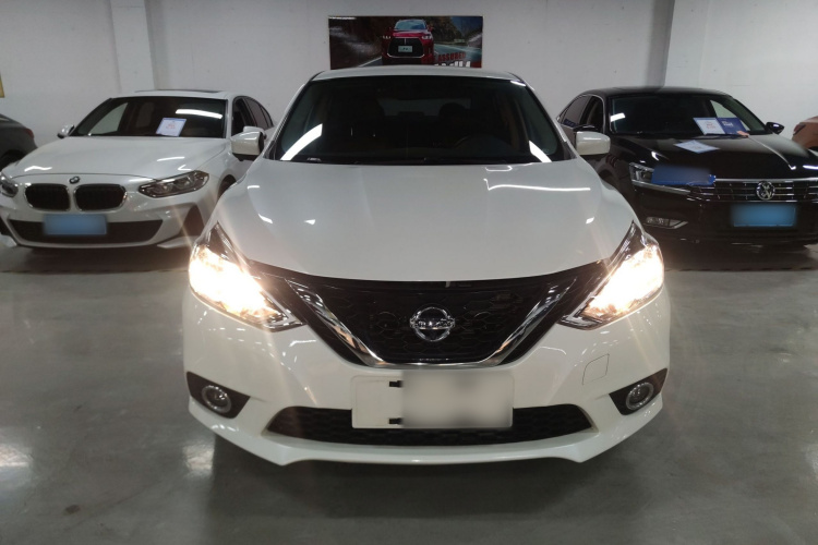 日产 轩逸 2024款 经典 1.6XE CVT舒适版车身外观2