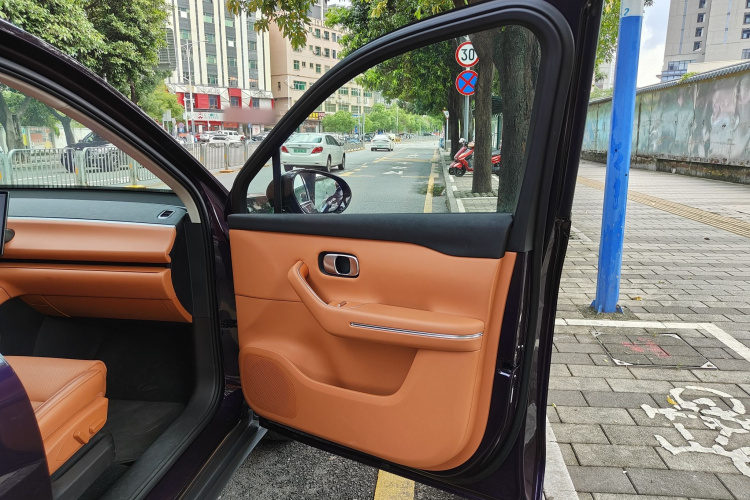 零跑汽车 零跑C16 2024款 增程 200激光雷达版局部细节9007