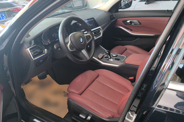 宝马3系 2022款 改款 325i M运动套装中控内饰20