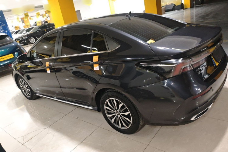 奇瑞 艾瑞泽5 PLUS 2021款 小泽 1.5L CVT型PLUS车身外观6003