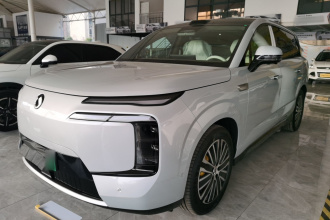 腾势N8L 2025款 尊荣型