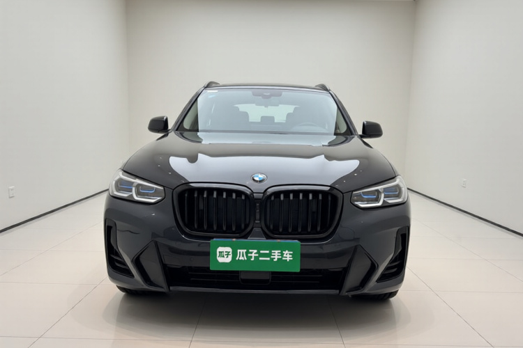宝马X3 2023款 xDrive30i 领先型 M曜夜套装车身外观2