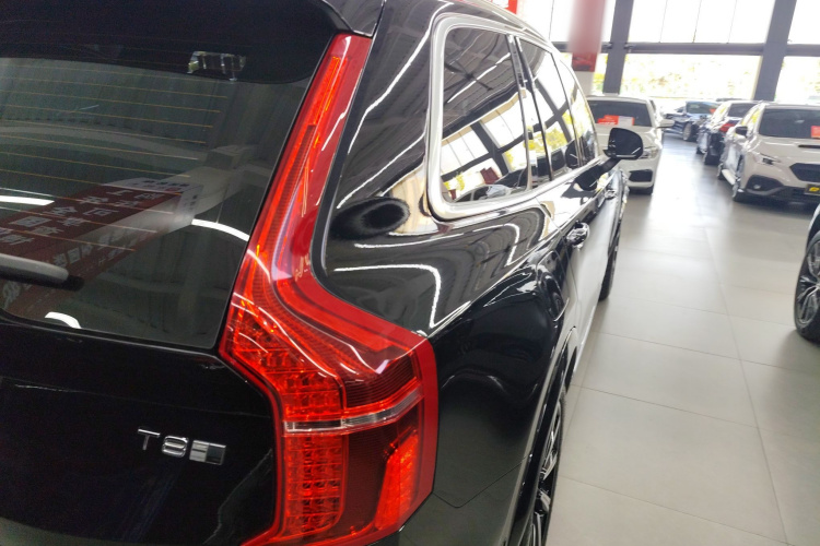 沃尔沃XC90新能源 2019款 E驱混动 T8 智尊版 7座 国VI车身外观6006