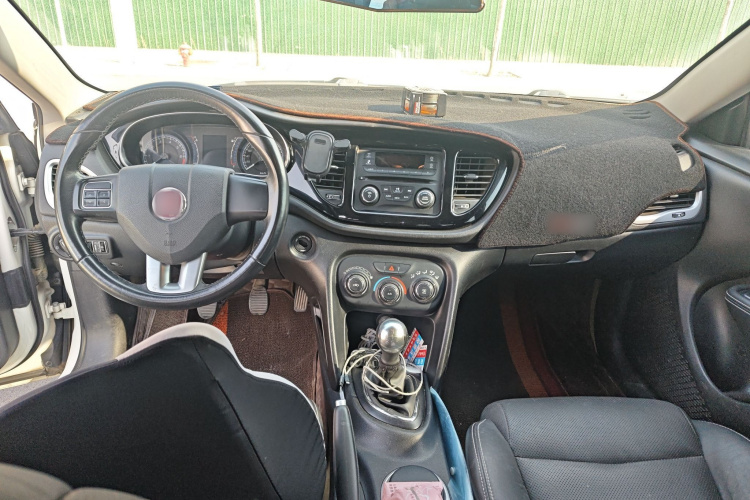 菲亚特 菲翔 2014款 1.4T 手动劲享版中控内饰12