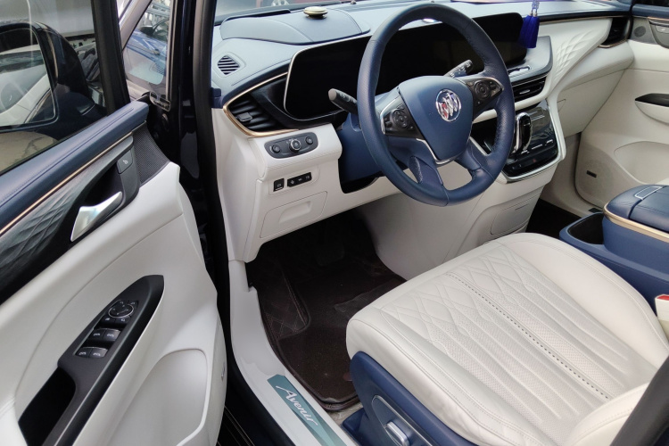 别克GL8 2020款 Avenir艾维亚 四座尊礼版中控内饰7003