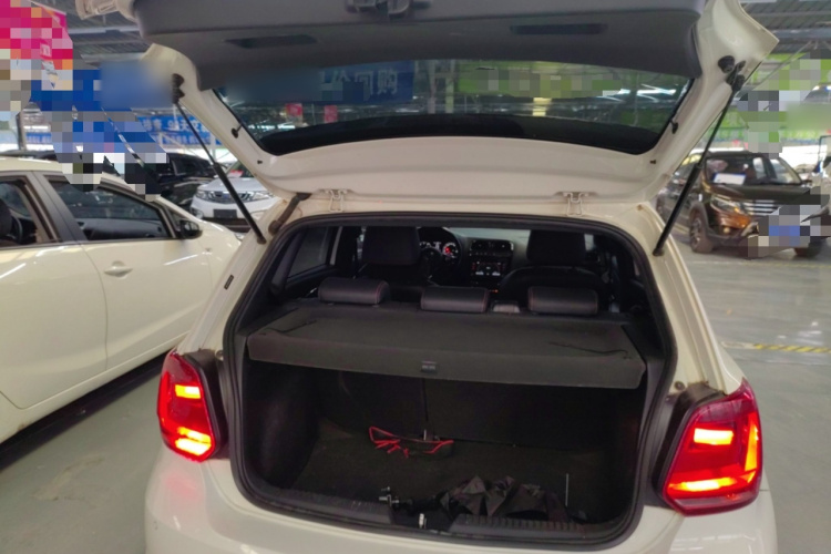 大众 Polo 2016款 1.4TSI GTI机舱底盘23