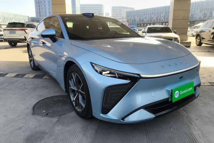 星途 星纪元 ES 2025款 纯电 Pro城区辅助驾驶 77kWh车身外观3