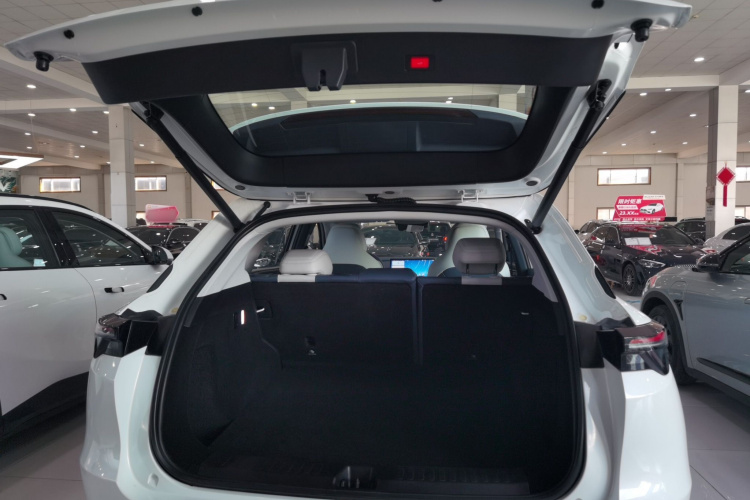 ARCFOX极狐 极狐 阿尔法T5(ARCFOX αT5) 2024款 520 PRO局部细节23