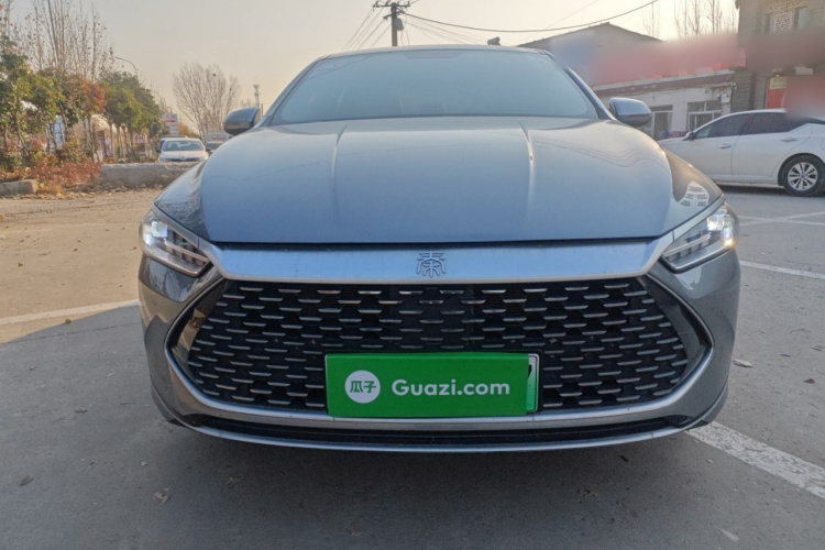 比亚迪 秦PLUS 2024款 荣耀版 DM-i 55KM领先型车身外观6001