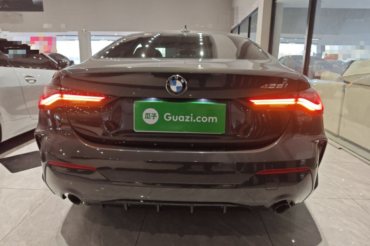 宝马4系 2021款 425i M运动曜夜版车身外观6004