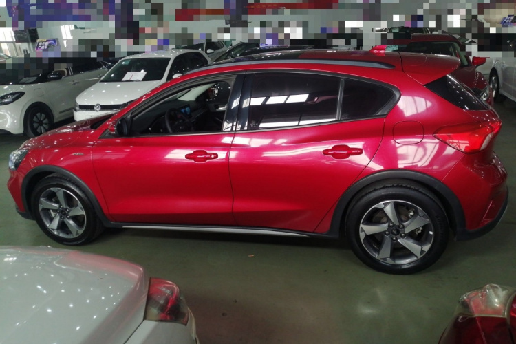 福特 福克斯Active 2021款 EcoBoost 180 自动劲潮型车身外观6003