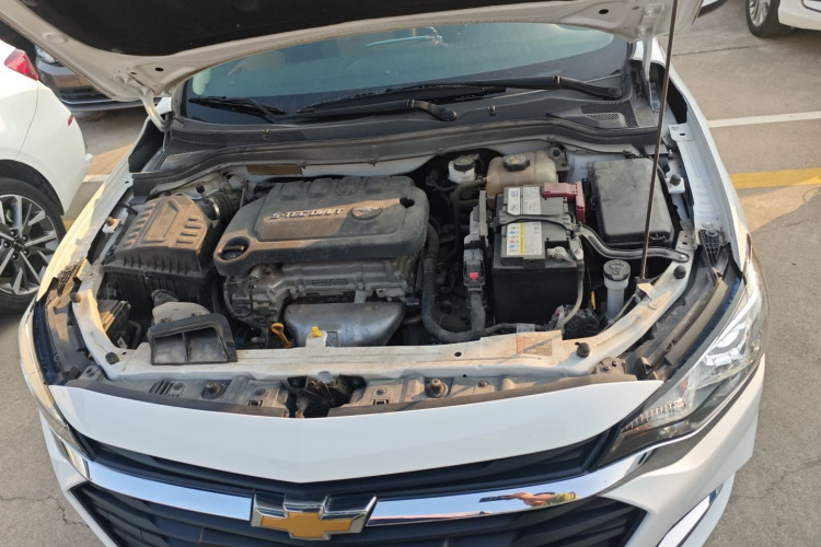 雪佛兰 科鲁泽 2022款 320 自动悦享天窗版局部细节24