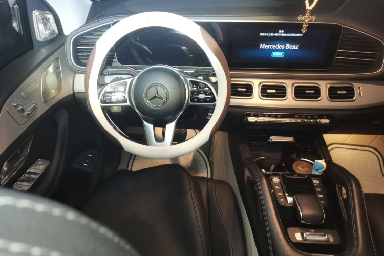 奔驰GLE轿跑 2020款 GLE 350 4MATIC 轿跑SUV 豪华型中控内饰13