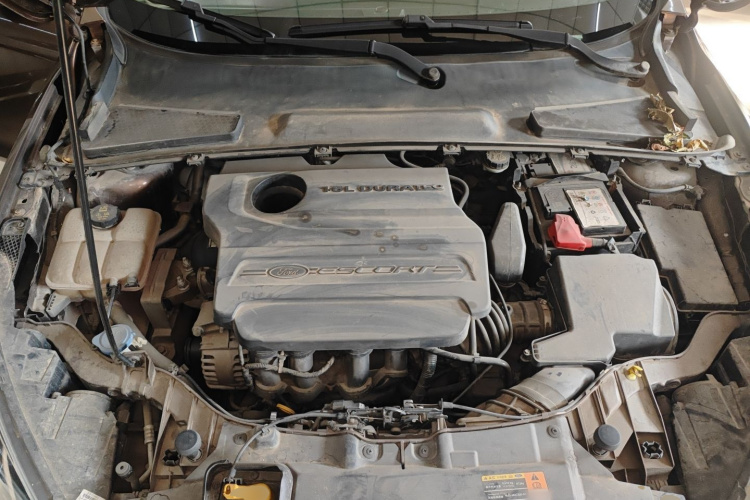 福特 福睿斯 2015款 1.5L 自动时尚型机舱底盘24