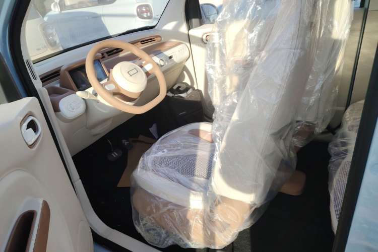 奔腾小马 2026款 222km 萌趣马 Plus中控内饰19