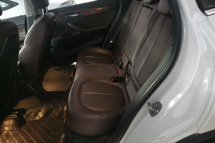 宝马X1 2018款 sDrive20Li 领先型中控内饰21