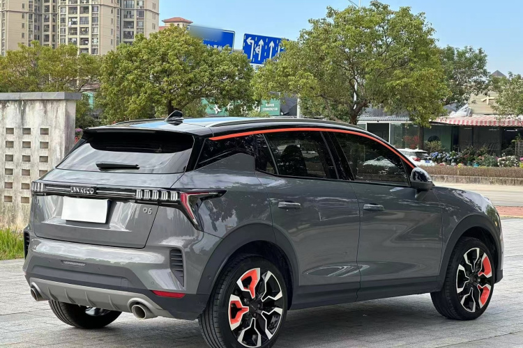 领克06 2023款 Remix 1.5T 耀Halo车身外观6005