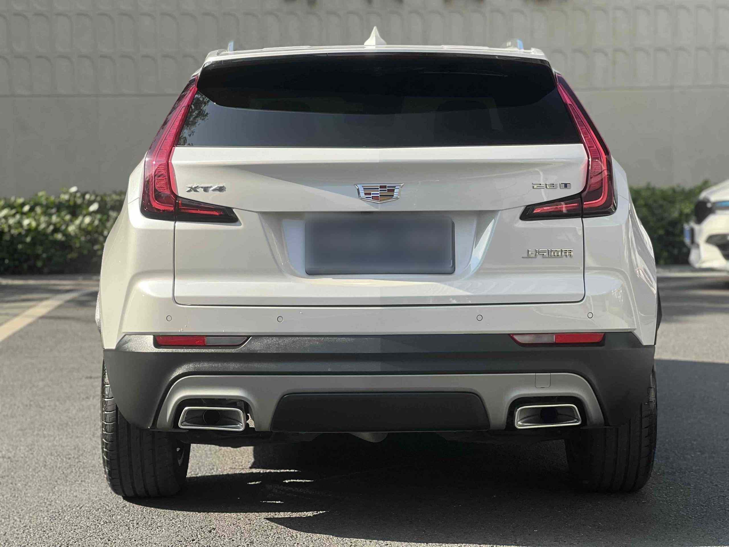 凯迪拉克XT4 2023款 28T 两驱尊贵型(5)
