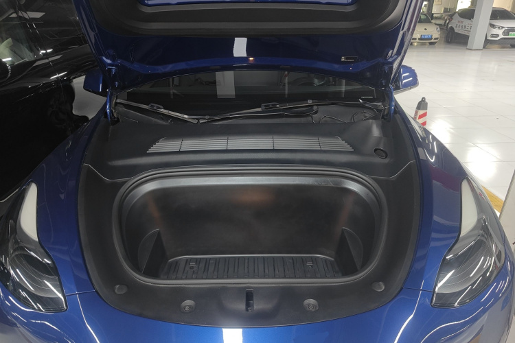 特斯拉 Model Y 2021款 标准续航后驱版机舱底盘24