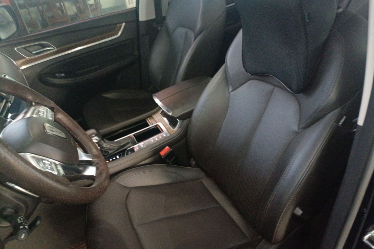 荣威RX8 2018款 30T 智联网两驱至尊版局部细节19