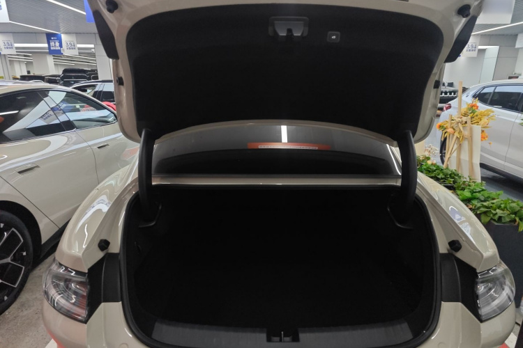 小米汽车 小米SU7 2024款 后驱长续航智驾版机舱底盘23