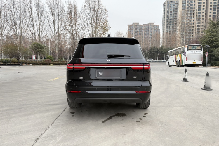 理想汽车 理想ONE 2021款 增程6座版车身外观6004