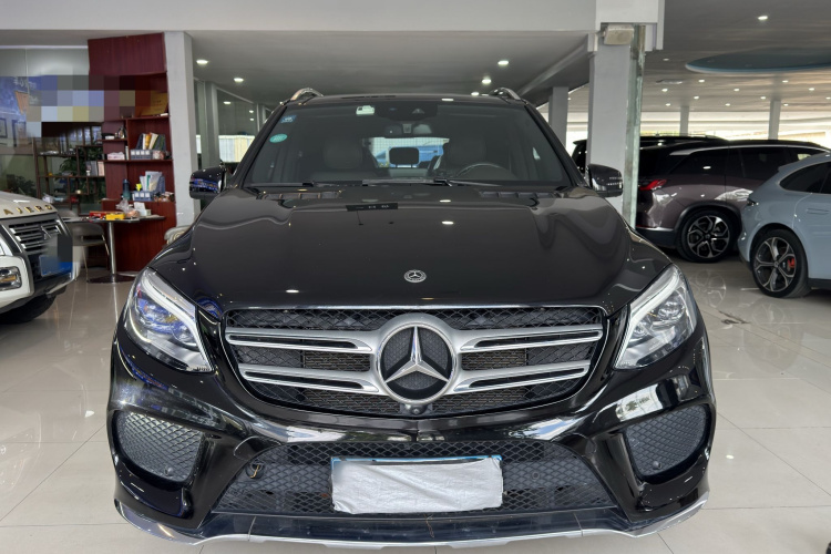 奔驰GLE 2018款 GLE 320 4MATIC 豪华型臻藏版车身外观6005