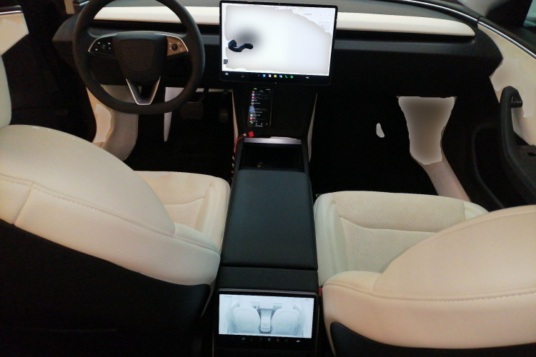 特斯拉 Model 3 2025款 后轮驱动版中控内饰12
