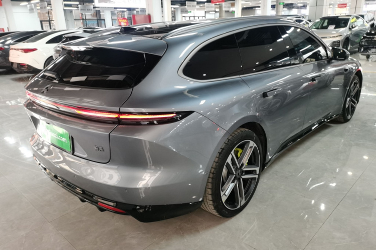 蔚来ET5T 2025款 冠军纪念版 75kWh Touring车身外观7