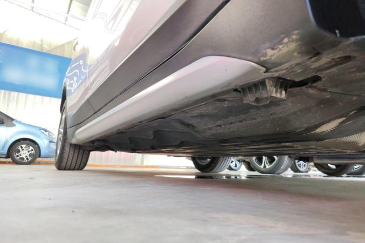 宝马X1新能源 2019款 xDrive25Le 里程升级版机舱底盘29