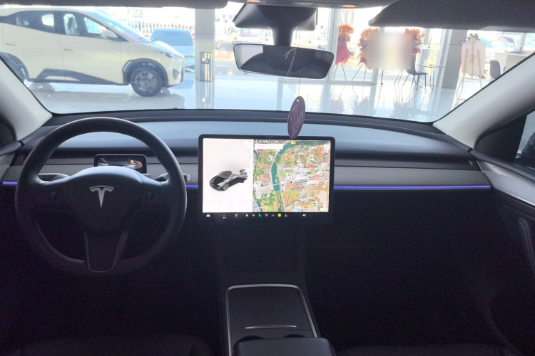 特斯拉 Model Y 2023款 长续航全轮驱动版中控内饰12