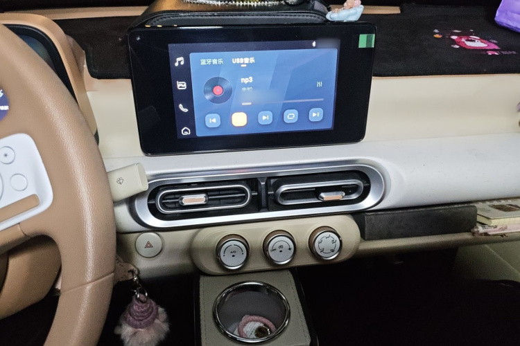 五菱汽车 宏光MINIEV 2024款 第三代 215km 进阶版局部细节16