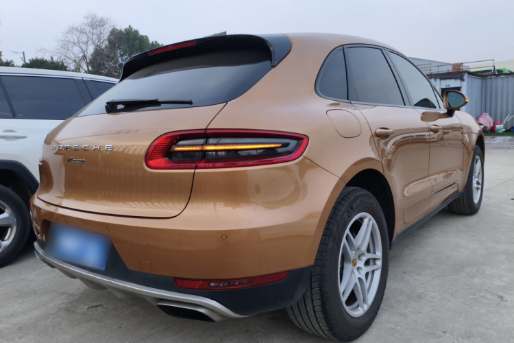 保时捷 2014款 Macan 2.0T车身外观7