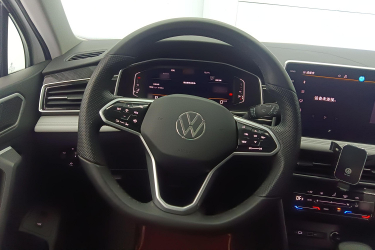 大众 途观L 2023款 300TSI 自动两驱智享版中控内饰13